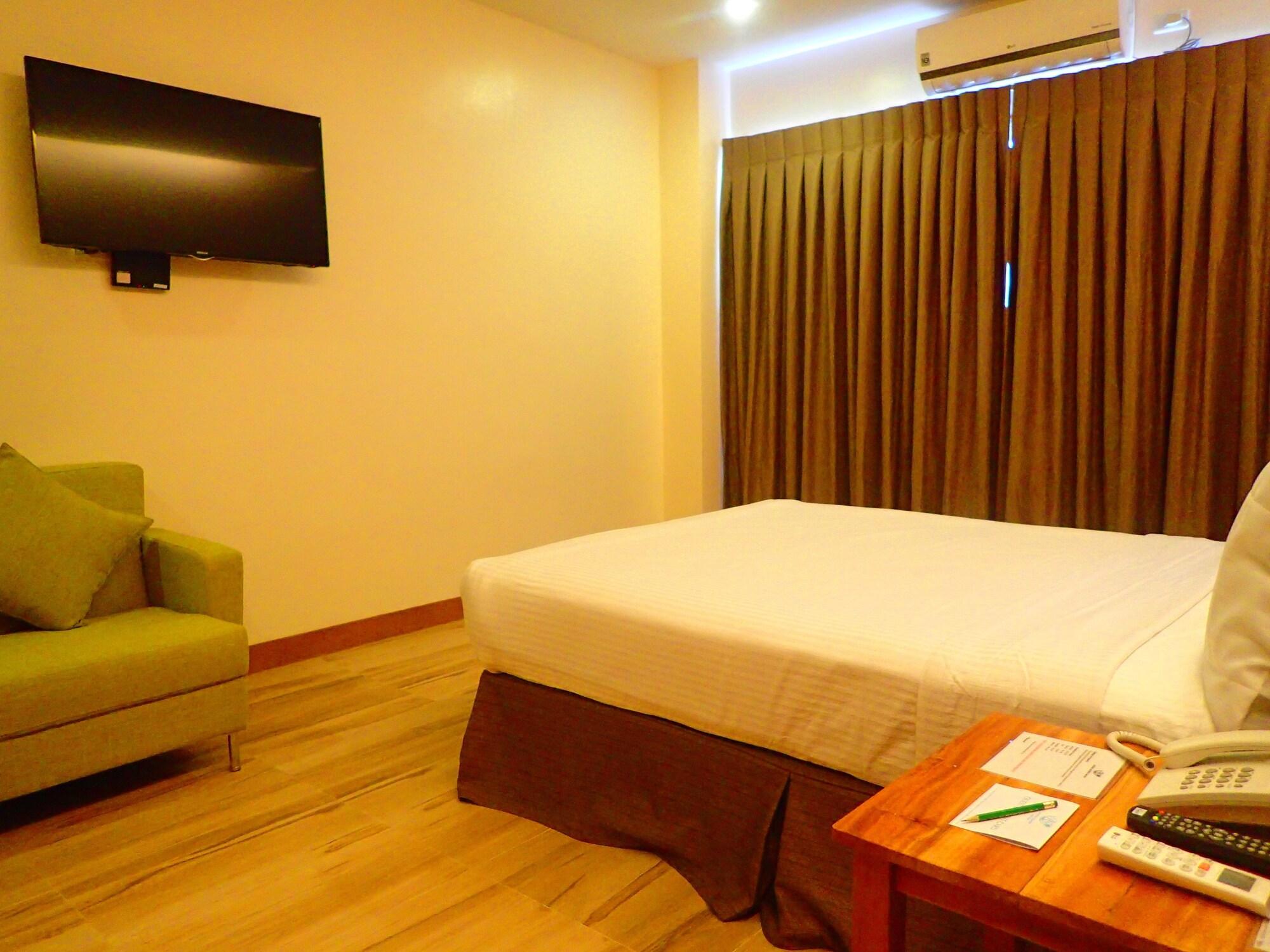 Hotel Aozora Seaside Mactan Lapu-Lapu City Esterno foto