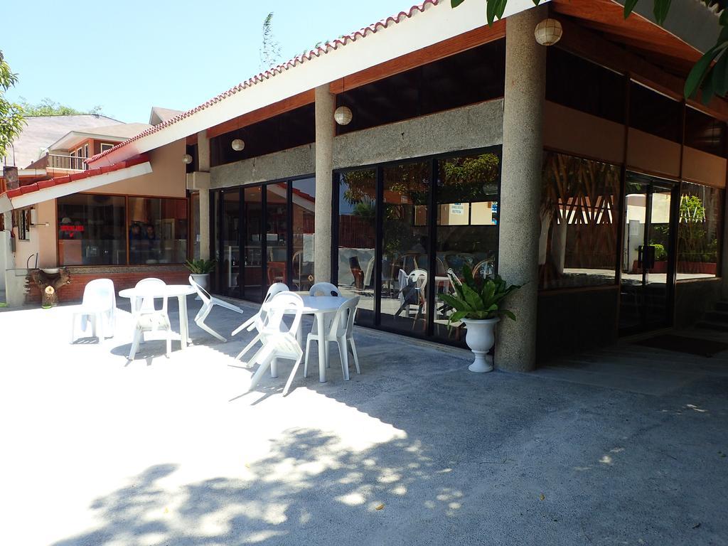 Hotel Aozora Seaside Mactan Lapu-Lapu City Esterno foto