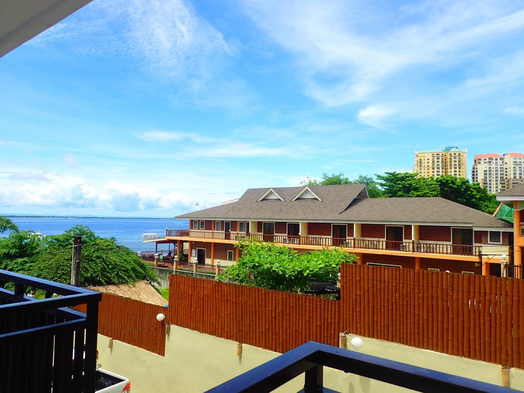 Hotel Aozora Seaside Mactan Lapu-Lapu City Esterno foto