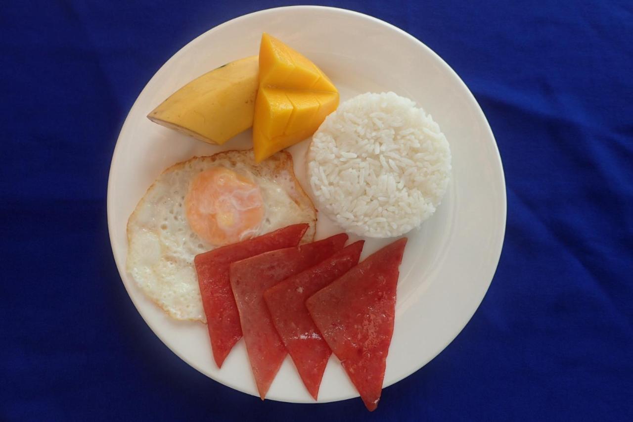 Hotel Aozora Seaside Mactan Lapu-Lapu City Esterno foto