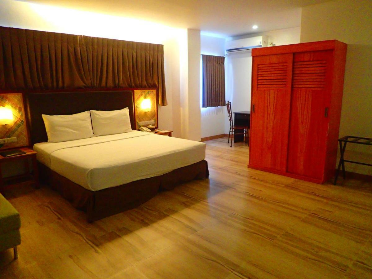 Hotel Aozora Seaside Mactan Lapu-Lapu City Esterno foto