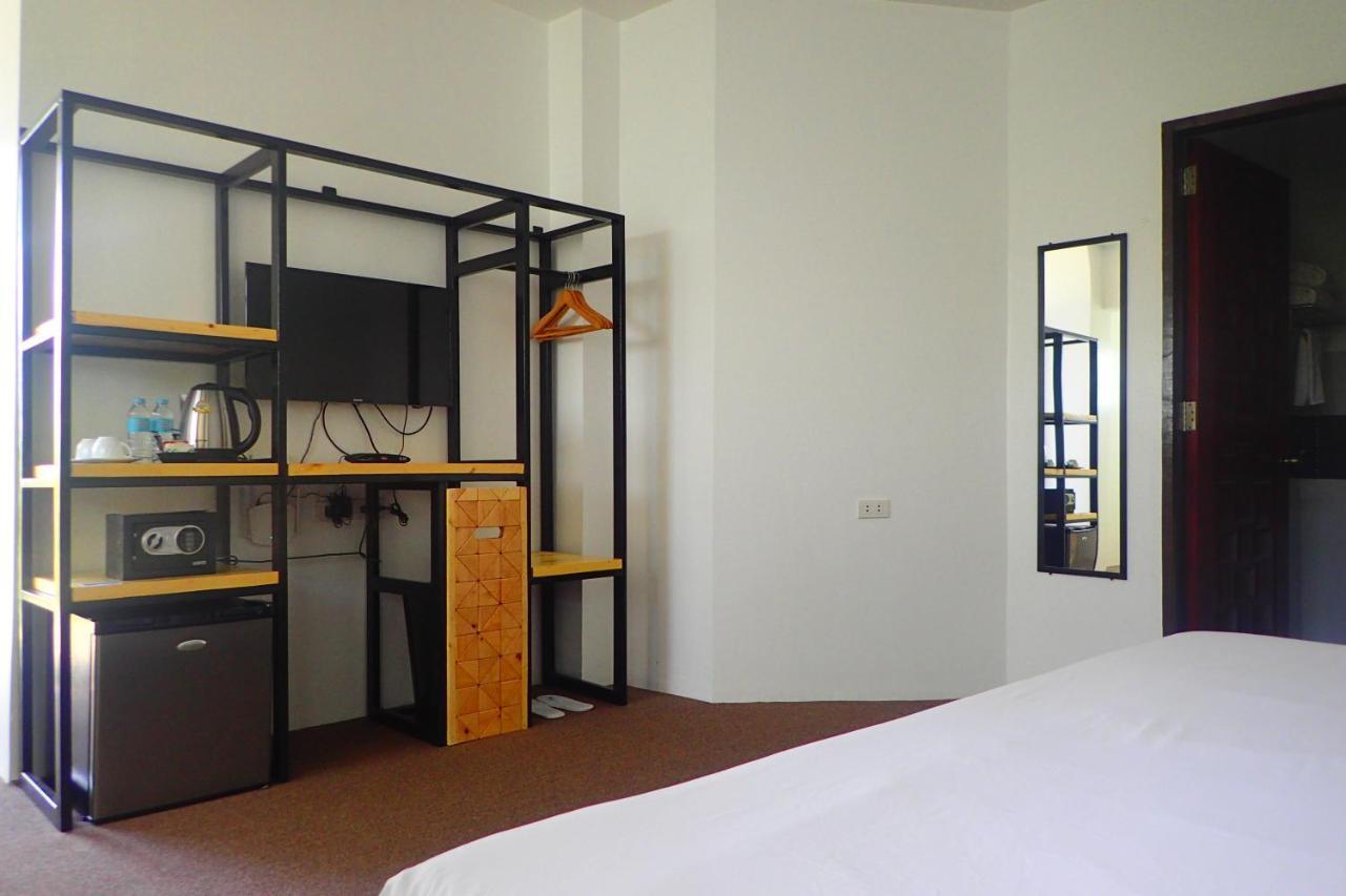 Hotel Aozora Seaside Mactan Lapu-Lapu City Esterno foto